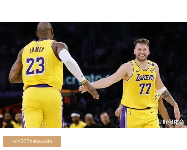 湖人积极争夺字母哥目标与东契奇搭档引发震动级交易